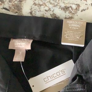 Chicos fabulously slimming capri size 3